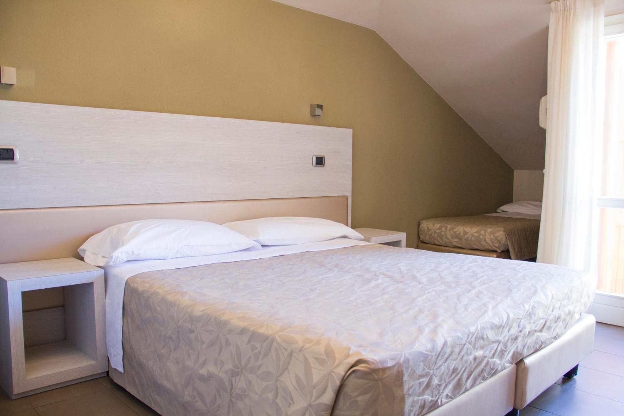 Hotel Rosenblatt Cervia Værelse billede