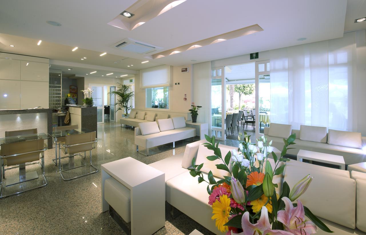 Hotel Rosenblatt Cervia Eksteriør billede