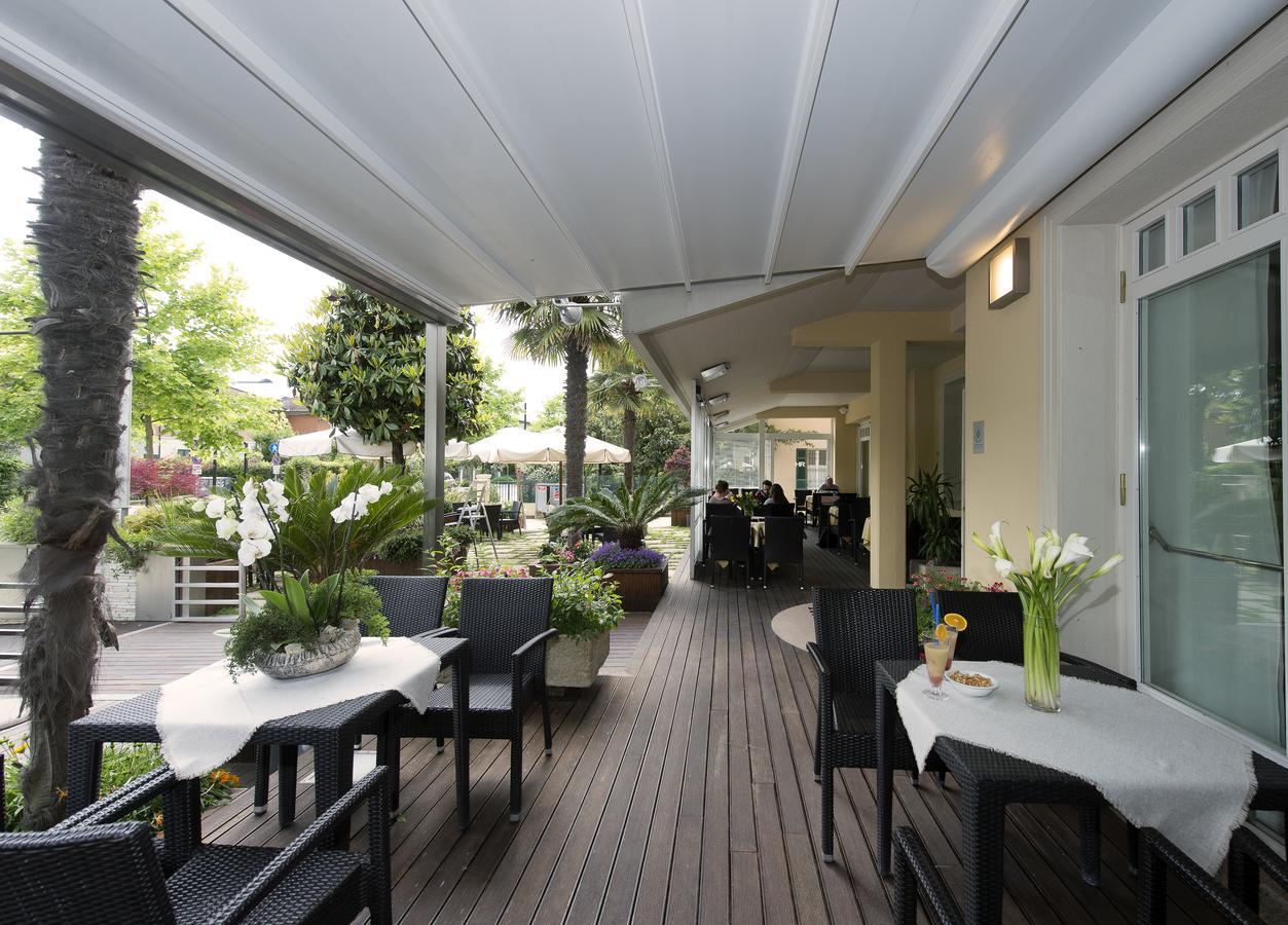Hotel Rosenblatt Cervia Eksteriør billede