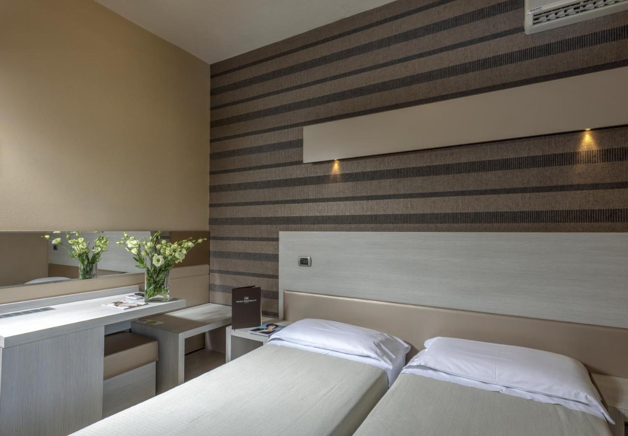 Hotel Rosenblatt Cervia Eksteriør billede