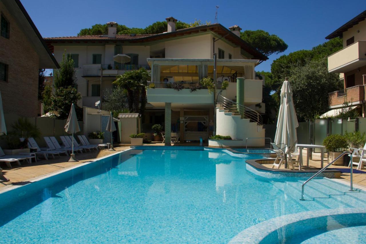 Hotel Rosenblatt Cervia Eksteriør billede