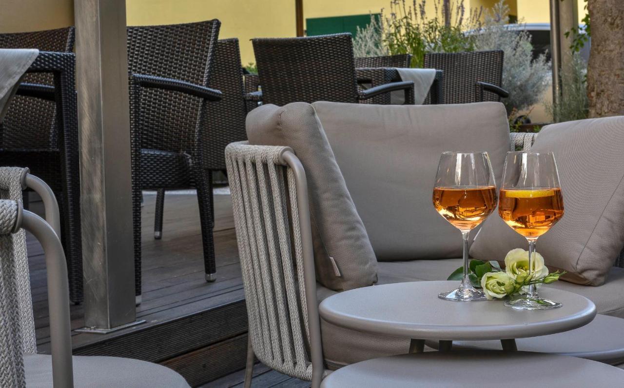 Hotel Rosenblatt Cervia Eksteriør billede